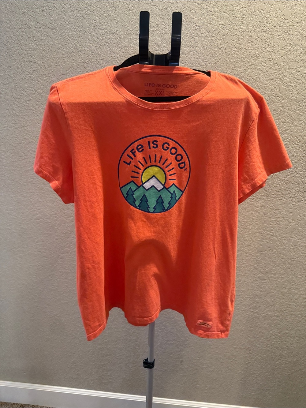 Life Is Good Orange Tee with Sunrise Mountain Graphic. Size XXL